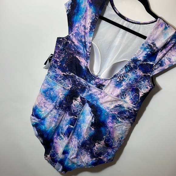 Torrid ACTIVE SWIM SCOOP BACK ONE-PIECE - OCEAN PRINT BLUE - Picture 11 of 11